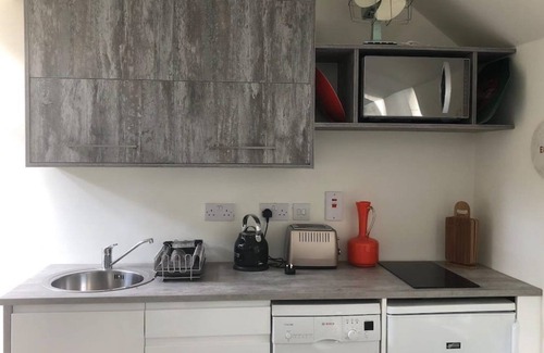 The Whitford House Hotel Apartment | Perfect location for exploring the Greenway & Westport
