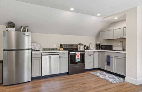Boothbay Apartment | Perfect location for Mid-Coast attractions