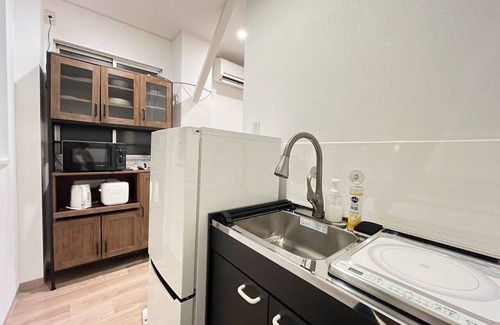 Motomatchi Apartment | Perfect location for sightseeing 8 minutes walk from Namba Station Maximum 10 people IM4 - Ikemune Building 4F/Osaka Ōsaka