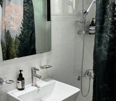 Paldal-gu Apartment | Perfect location Haenggung