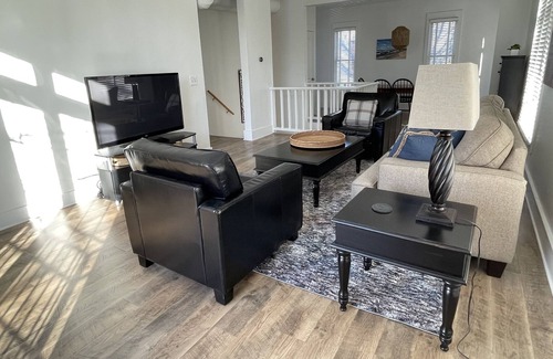 Saugatuck Apartment | Perfect location in downtown Saugatuck