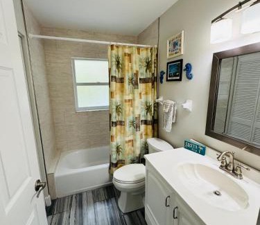 Siesta Key Village Apartment | Perfect Location in Siesta Key