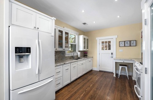 Fredericksburg House | Perfect Location 3 miles fr Main St with Wildlife, Hot Tub and 2 King Bed/Baths