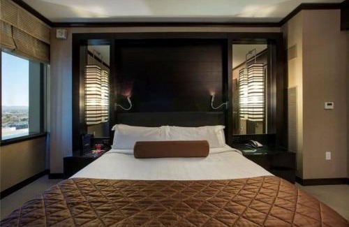 Las Vegas Strip Apartment | Perfect - Lux 1BR Suite at Vdara