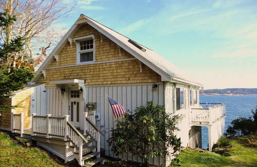 East Boothbay Cottage | Perfect Maine Cottage Directly on the Coast