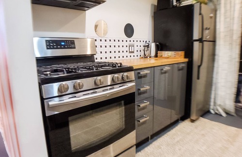 Piedmont Heights Apartment | Perfect Midtown Garden Apartment