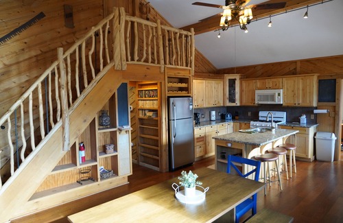 Estes Park House | Perfect Mountain Home II with HOT TUB overlooking Mary's Lake/Near RMNP entrance