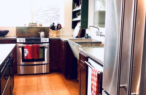 Julian House | Perfect Mountain Home! 3 BR, spacious & clean with ping pong, foosball & games!