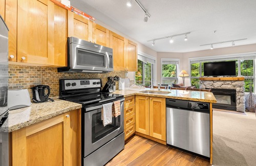 Upper Village Apartment | Perfect Mountain Retreat at Whistler - Blackcomb!
