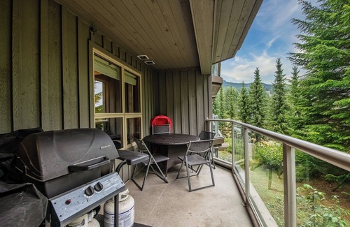 Upper Village Apartment | Perfect Mountain Retreat at Whistler - Blackcomb!