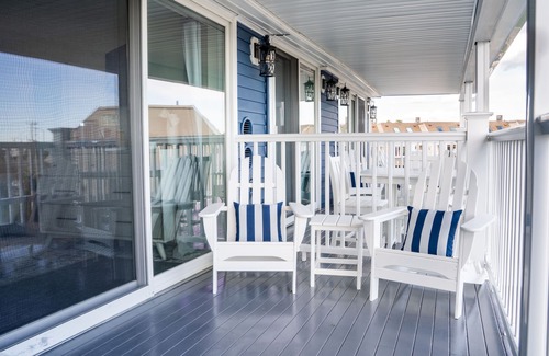 Hampton House | Perfect Oceanfront Room with private deck!