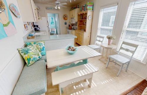 Cape San Blas Cottage | Perfect Old Florida Beach Cottage with easy access to beach