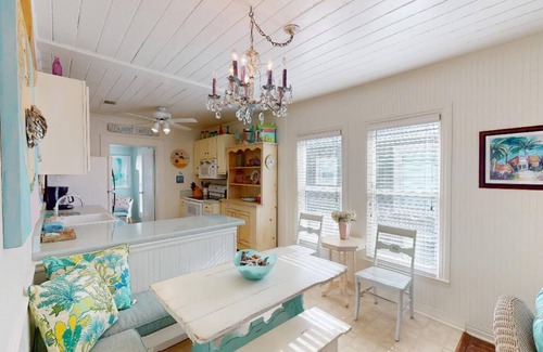 Cape San Blas Cottage | Perfect Old Florida Beach Cottage with easy access to beach