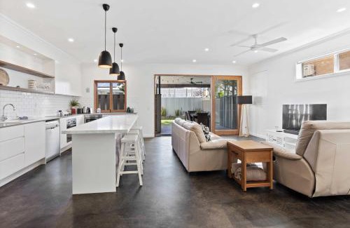 Palm Beach House | Perfect Palm Beach Townhouse - Hosted by Burleigh Letting