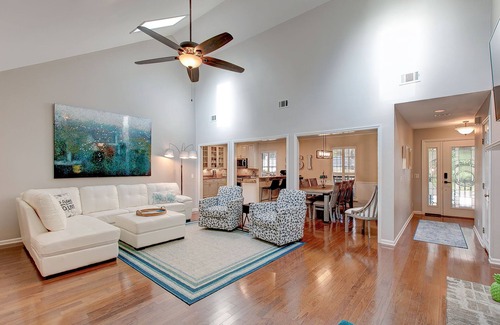 Saint Simons Island House | PERFECT Pet Friendly Family Retreat in Sea Palms Golf Resort w/Hottub & 5 bikes