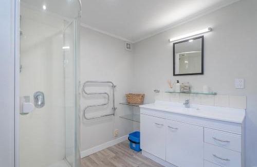 Whitianga House | Perfect Picture on Haddon