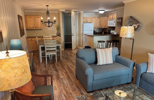Townsite Condo | Perfect Relaxing Getaway with Heated Pool and Gym!