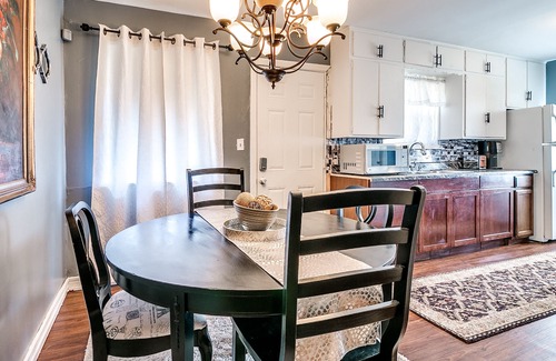 Central Oklahoma City House | Perfect, Relaxing King bed Suits/free parking