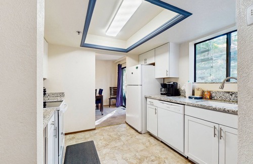 Tahoe Village House | Perfect retreat perched near the slopes with two balconies & foosball, sleeps 4