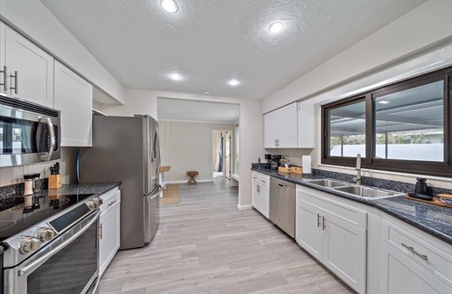 Whitfield House | Perfect Sarasota Getaway: Close to All-Heated Pool w no extra fee -Game Room!
