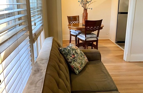 University District Apartment | Perfect Seattle Location - huge one bedroom