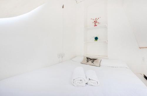 London City Centre Hostel | Perfect stay over rooms with a top floor studio