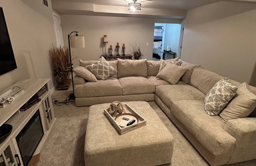 Belle Fourche House | Perfect Sturgis Rally Rental-4+Bed, 3 Bath, Pool,Patio, 3 Car Garage, & more!