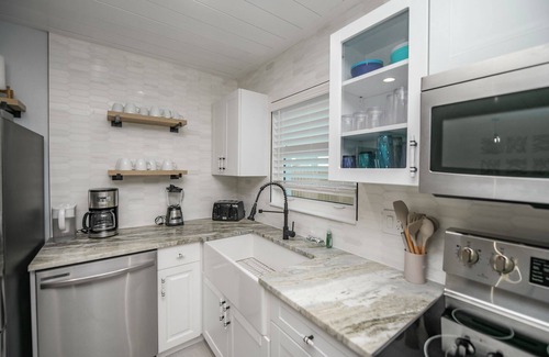 Anna Maria House | Perfect summer vacation home! Close to Bean Point, great pool!