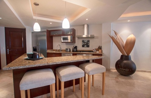 Punta de Mita Condo | Perfect surfer getaway and family friendly beachfront condo