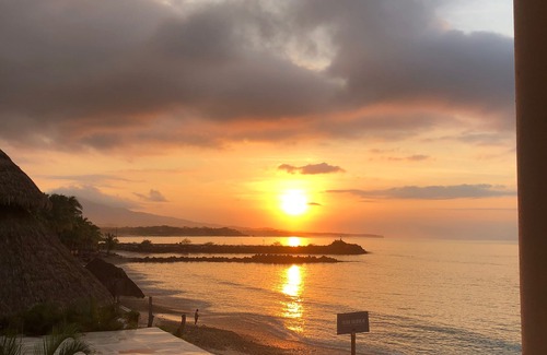 Punta de Mita Condo | Perfect surfer getaway and family friendly beachfront condo