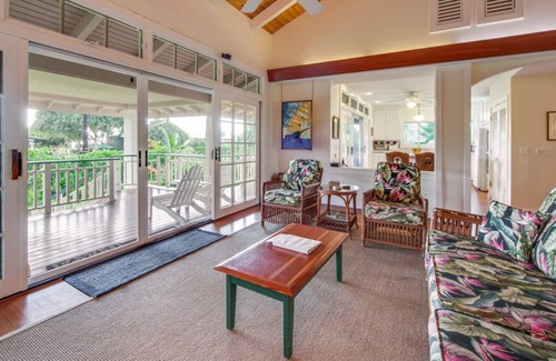 Hanalei House | Perfect Tropical Getaway Steps To Hanalei Beach!