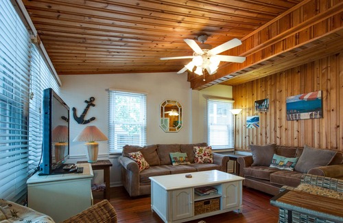 Folly Beach House | Perfect Vacation Location And Pet Friendly Too. 1 Block To The Beach! WiFi