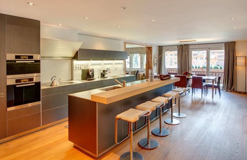 Zermatt Apartment | Perfect Vast Apartment Next to Ice Skating Rinks