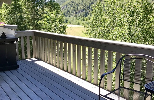 Ketchum Condo | Perfect Year Round Rental Within 5 Minute Walk To River Run Gondola.