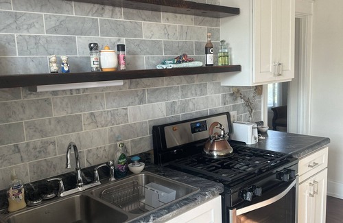 Morgantown Apartment | Perfectly Located Downtown Suite- 3 Queen Beds - Close to WVU