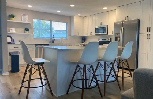 Largo House | Perfectly Located Home Close to Beach W/Heated Pool
