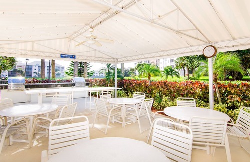 Jupiter Villa | Perfectly located renovated beach cottage w/ all amenities