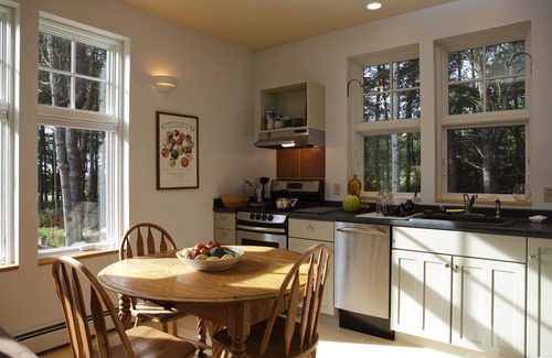 Blue Hill Cottage | "Perfectly Lovely" Guest Cottage, 1/2 mi to village, beach, and mountains