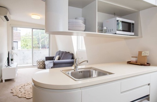 Pyrmont Apartment | Perfectly Pyrmont Sun drenched Nordic Simplicity