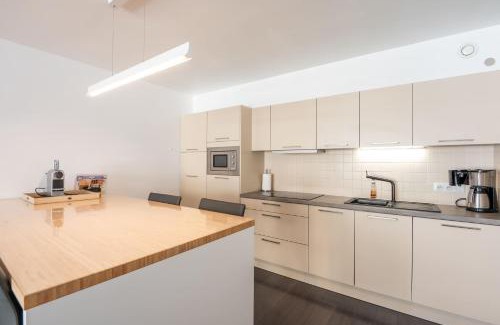 Ostend Apartment | Perfectly situated 2BR apartment near the beach