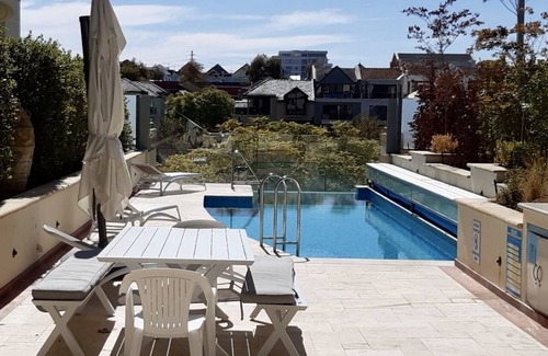 East Perth Apartment | Perfectly situated at Claisebrook Cove, fresh Studio apartment, with pool access