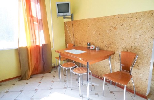Oktyabrsky District Apartment | Perfecto near Railway Station