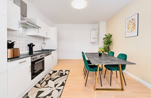 Frohnhausen Apartment | ☆Perfekt für 4 Personen! 2 Bedrooms with Netflix | Balkon | Küche | Washmachine