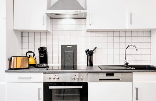 Frohnhausen Apartment | ☆Perfekt für 4 Personen! 2 Bedrooms with Netflix | Balkon | Küche | Washmachine