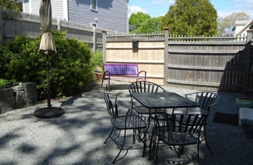 Rockport Cottage | PERIWINKLE COTTAGE #1 - OPEN ALL YEAR - walk to everything, parking, wifi, quiet