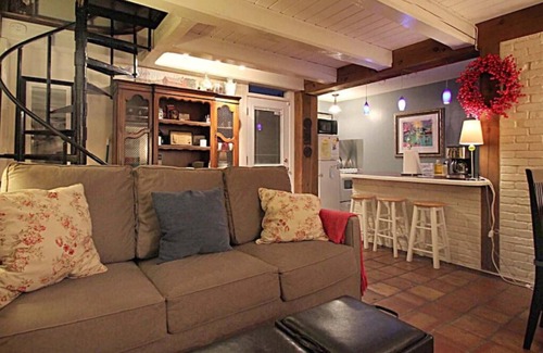 Rockport Cottage | PERIWINKLE COTTAGE #2 - OPEN ALL YEAR - walk to everything, parking, wifi, quiet