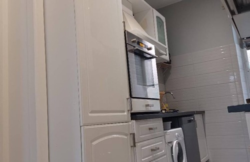 Grasse Apartment | Perle D'azur: Appartement de 56 m2, Charme Avec Plafonds Majestueux, à Grasse"