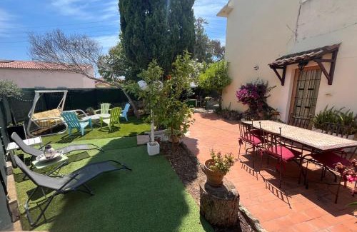Toulon Apartment | Perle rare, F4 donnant sur un grand jardin privé aménagé, parkings gratuits, clim, calme, idéal famille & pro, 10 min de la mer et du centre-ville, de la gare sncf et routière