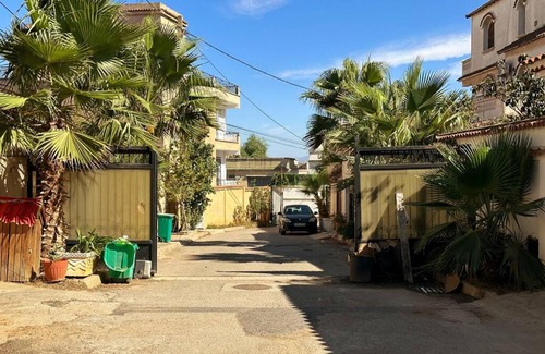 Algiers Apartment | Perle Rare HakOumi