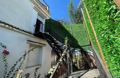 Algiers Apartment | Perle Rare HakOumi